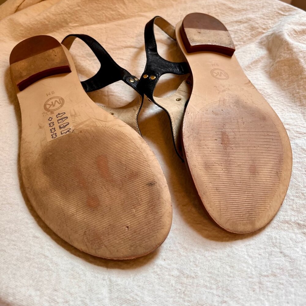 Michael Kors Black Leather Gold Logo Thong Sandals 9M - Picture 7 of 7